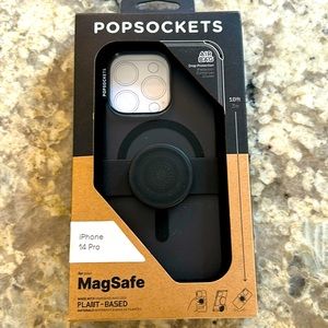 Pop socket 14 PRO MagSafe case